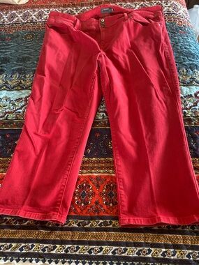 torrid Red Crop jeans - Super Soft women’s 24